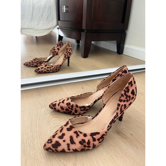 Cheetah Heels - Picture 3 of 5